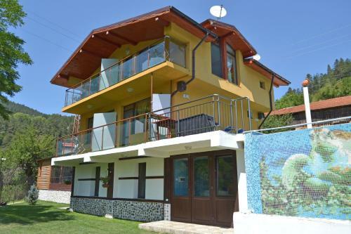 Villa ???? ?? ????? ???? ?????