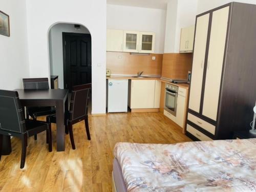 Apartamento Pine Lodge ( ???? ???? )