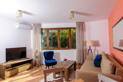 Rebus Apartments