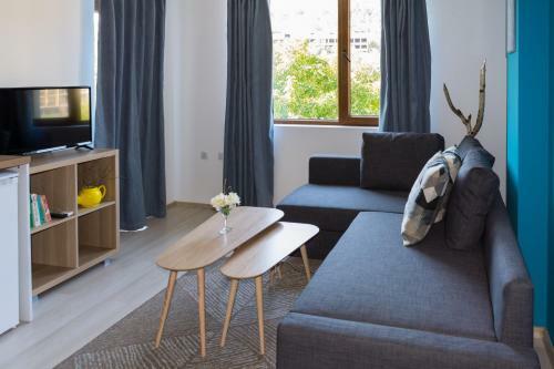 Rebus Apartments