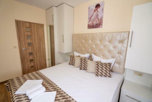 Park Apartment Emilin
