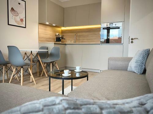 Stylish Top Centre Apartment For 4 Guests