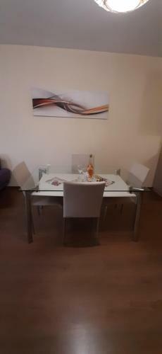 Hostex Trinity Apartment
