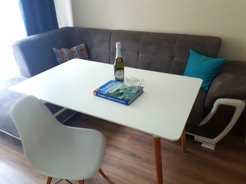 Hostex Meraki Apartment