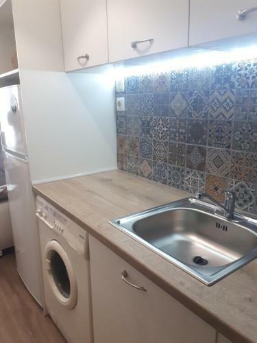 Hostex Meraki Apartment