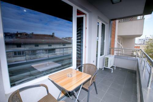 Nori Apartment