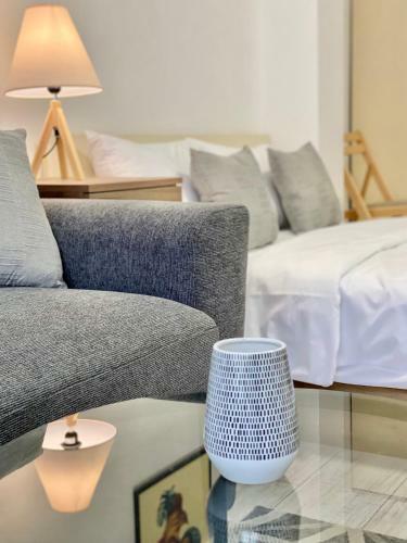 Top Location Apartment With 2bath & Parking For 6 Guests