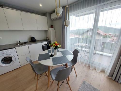 Thehouse - Apartment Kamenitza