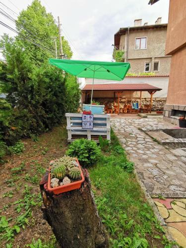 Hostal Casa Divna