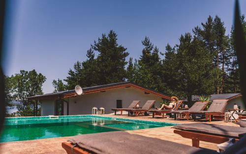Villa Dakota Forest Retreat