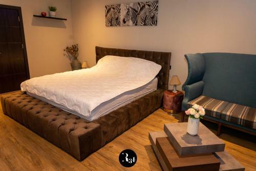 Hostal R34 Guest House