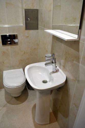 Anvers Apartments