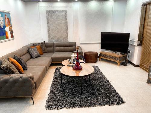 Villa Pearl Plaza