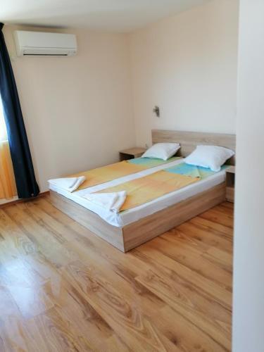 Hostal ??? ??????????