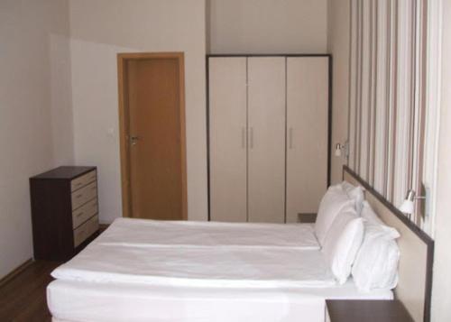 Private Onebedroom Apartaments In Laguna 2309