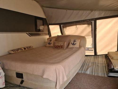Ultimate Caravan Experience - 1st Line Gradina