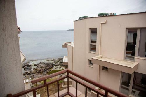 Apartamento Convenient 1-bedroom Flat Next To Harmanite Beach