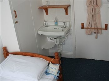 Hostal The Haldon Guest House
