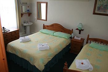 Hostal The Haldon Guest House
