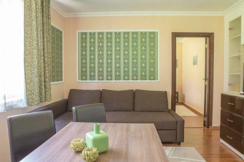 Apartments In Complex Grand Manastira