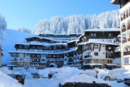 Apartments In Complex Grand Manastira