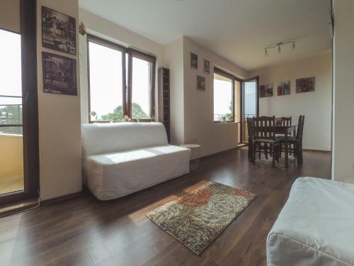 Sunny's Apartment