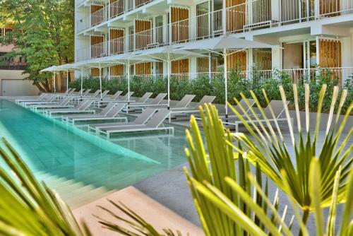 Ibis Styles Golden Sands Roomer Hotel