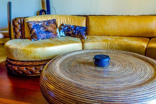 Front Beach Designer Apartment Golden Sands