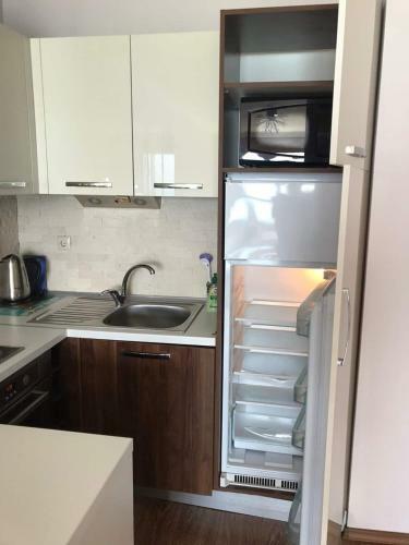 Sirena Sea View Apartments