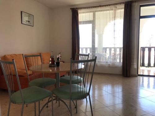 Kambani Nadezhda Apartment