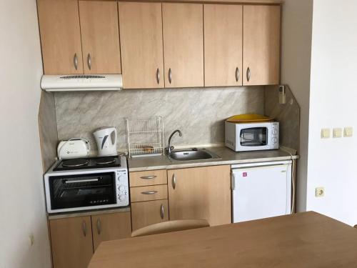 Kambani Nadezhda Apartment