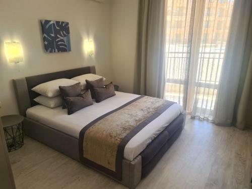 Private Apartment In Star Dreams Complex