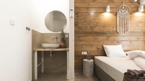Hostal La Finca - Saint Vlas