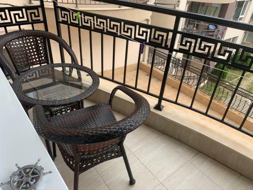Marina Bay Apart Saint Vlas