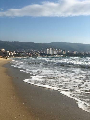 A&a Luxus Apartament 200 M From Sea