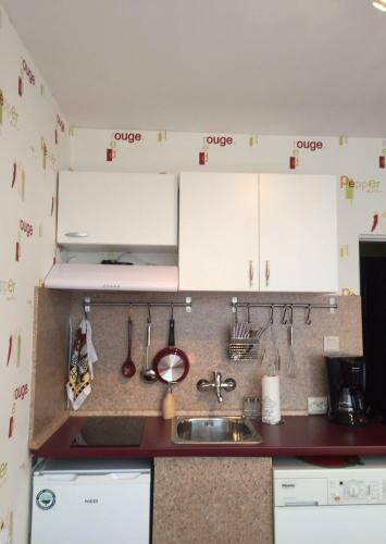 Airport Apartment