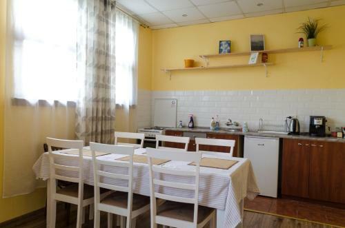 Hostal Oleander Rooms & Apartment