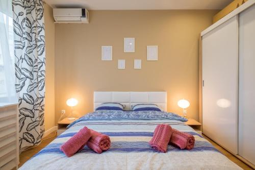 Modern 2 Bedroom Apartment Next To Vitosha Str.