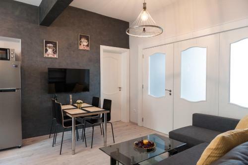 Vitosha Blvd - 2br Lux Apart
