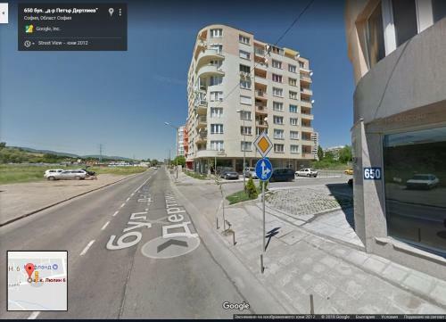 Forest Apartment Close To The Metro Station