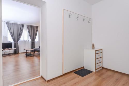 Eleganto - Two Bedroom, Top Central, Stylish Apartment