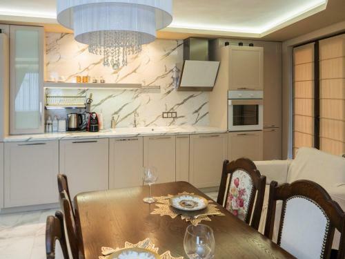 Hight Class Paradise Center Apartment