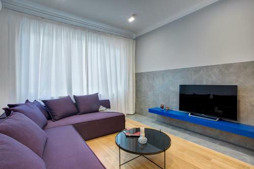 The Blue - Two-bedroom Lux Apartment