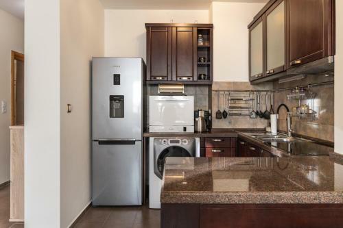 Stylish Apartment With A Big Terrace Next To The Park