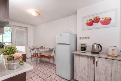 Spacious And Cozy 3 Br Apartment In Downtown Sofia