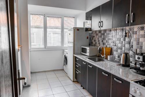 Art District Of Sofia. City Centre Apartment.