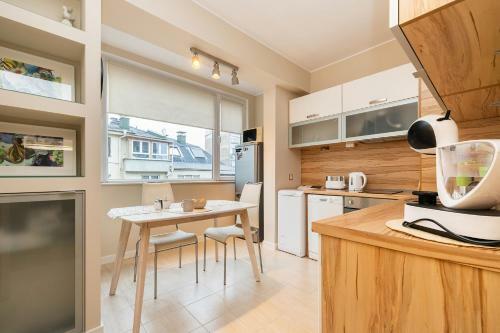 Green Park Apartment