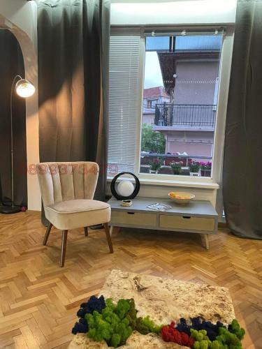 Top Center Art Deluxe Apartment
