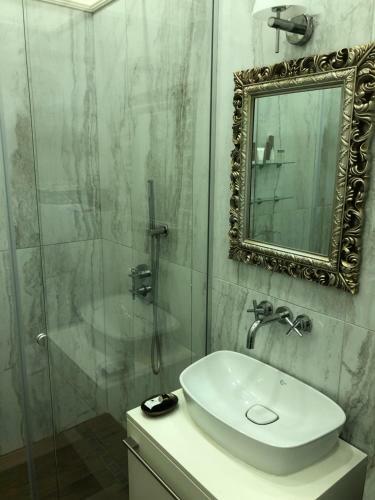 Top Center Luxury Apartament