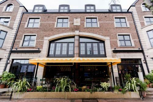 House Belfast Hotel